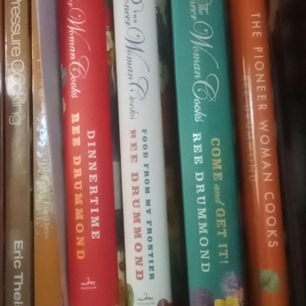 Pioneer woman cookbooks